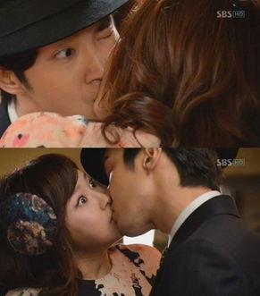 日韩床戏吻戏视频揉胸,日韩床戏吻戏中的激情揉胸瞬间